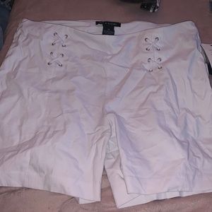 White Business shorts✨